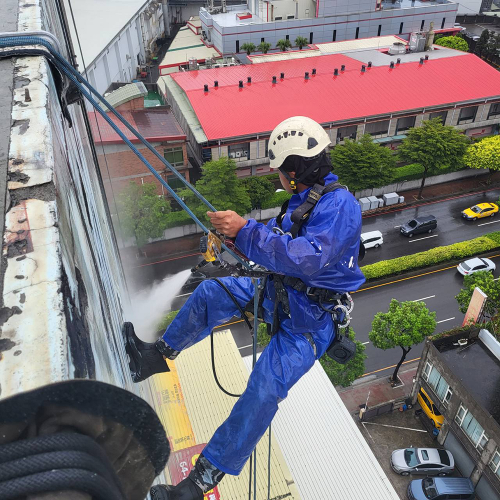 登揚大廈外牆防水